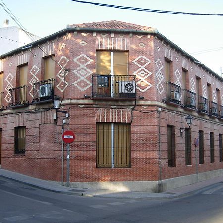 Hostal Cervantes Valdemoro Extérieur photo