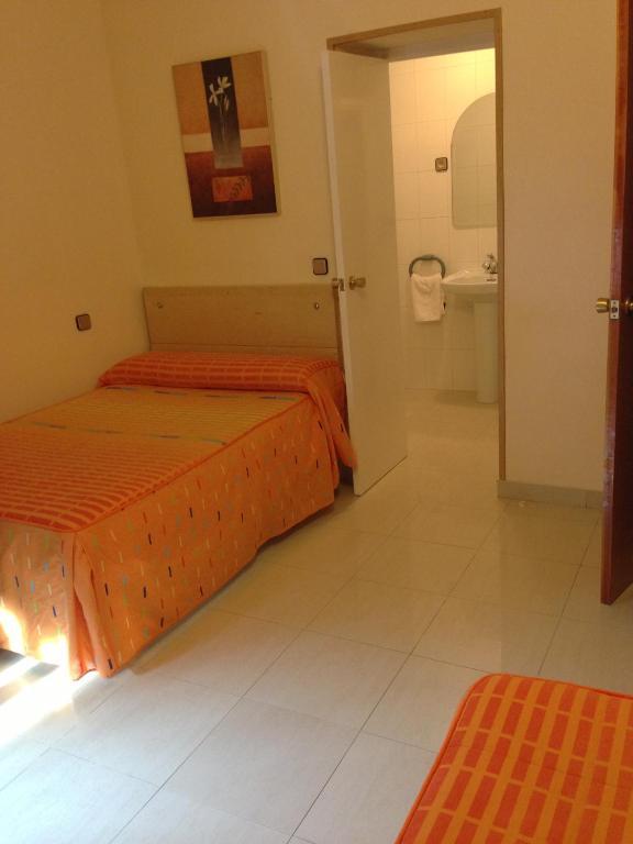 Hostal Cervantes Valdemoro Chambre photo
